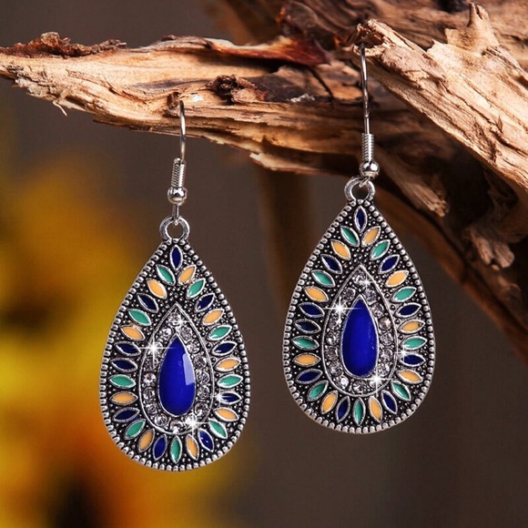 Any 3/$25! Silver Boho Crystal Teardrop Earrings - Picture 2 of 8